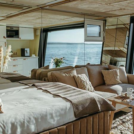 Hôtel Myhouseboat 2 à Mörbisch am See Extérieur photo